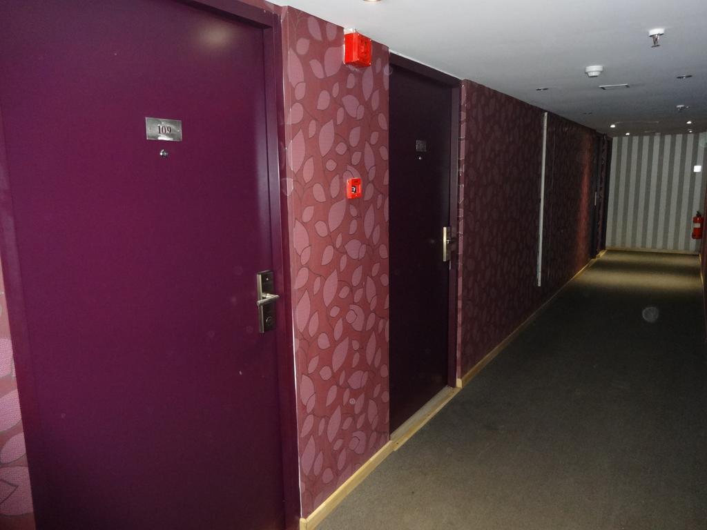 The Purple Leaf Hotels Hajdarabad Zewnętrze zdjęcie