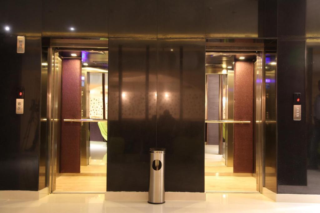 The Purple Leaf Hotels Hajdarabad Zewnętrze zdjęcie